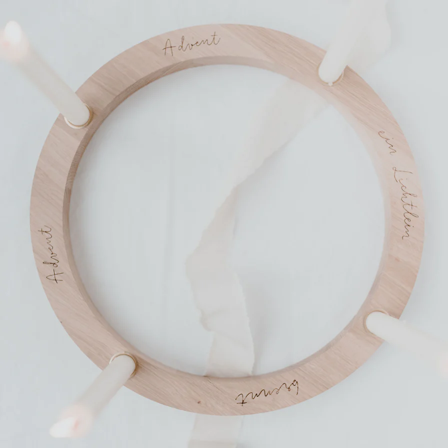 Eulenschnitt Adventskranz aus Eiche
