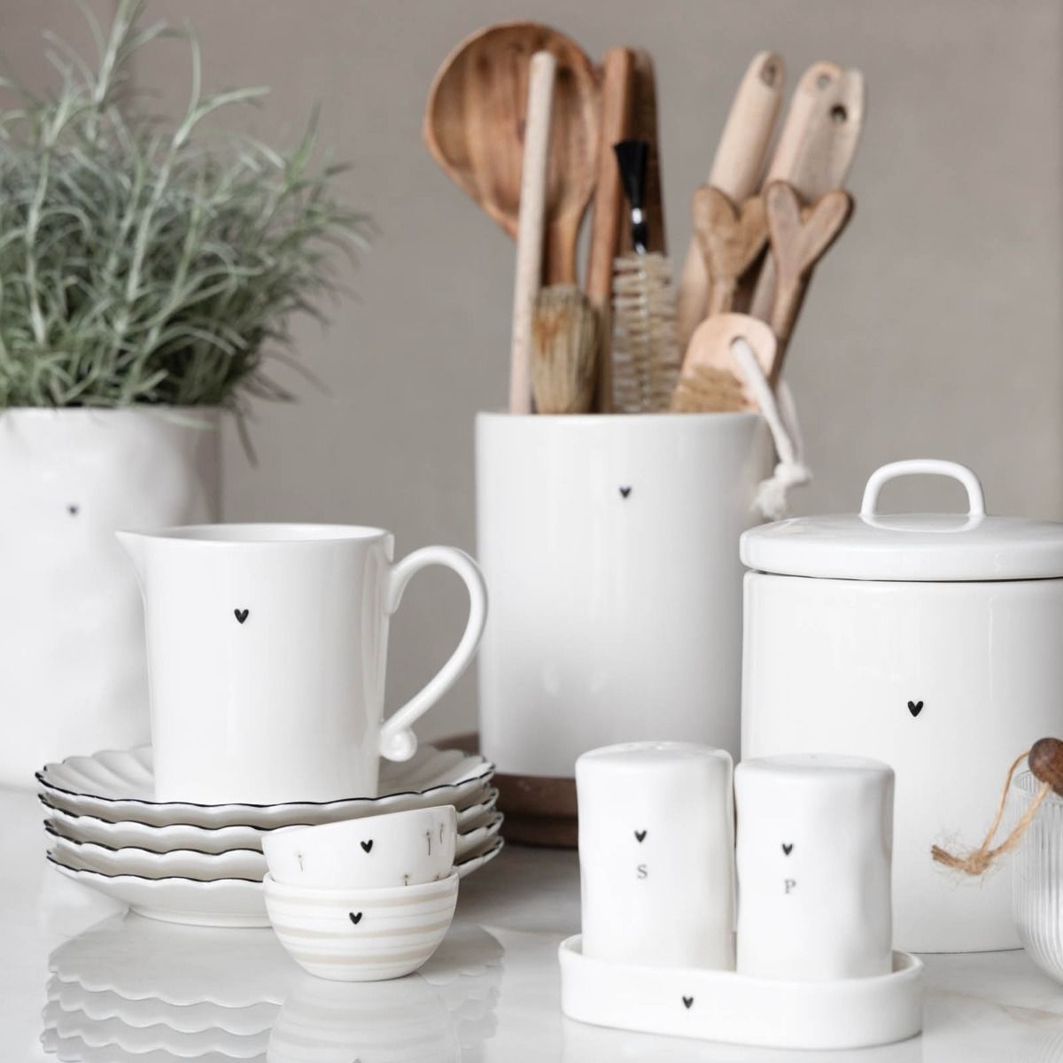 Bastion Collections Salz- und Pfefferset mit Teller - 3-teilig