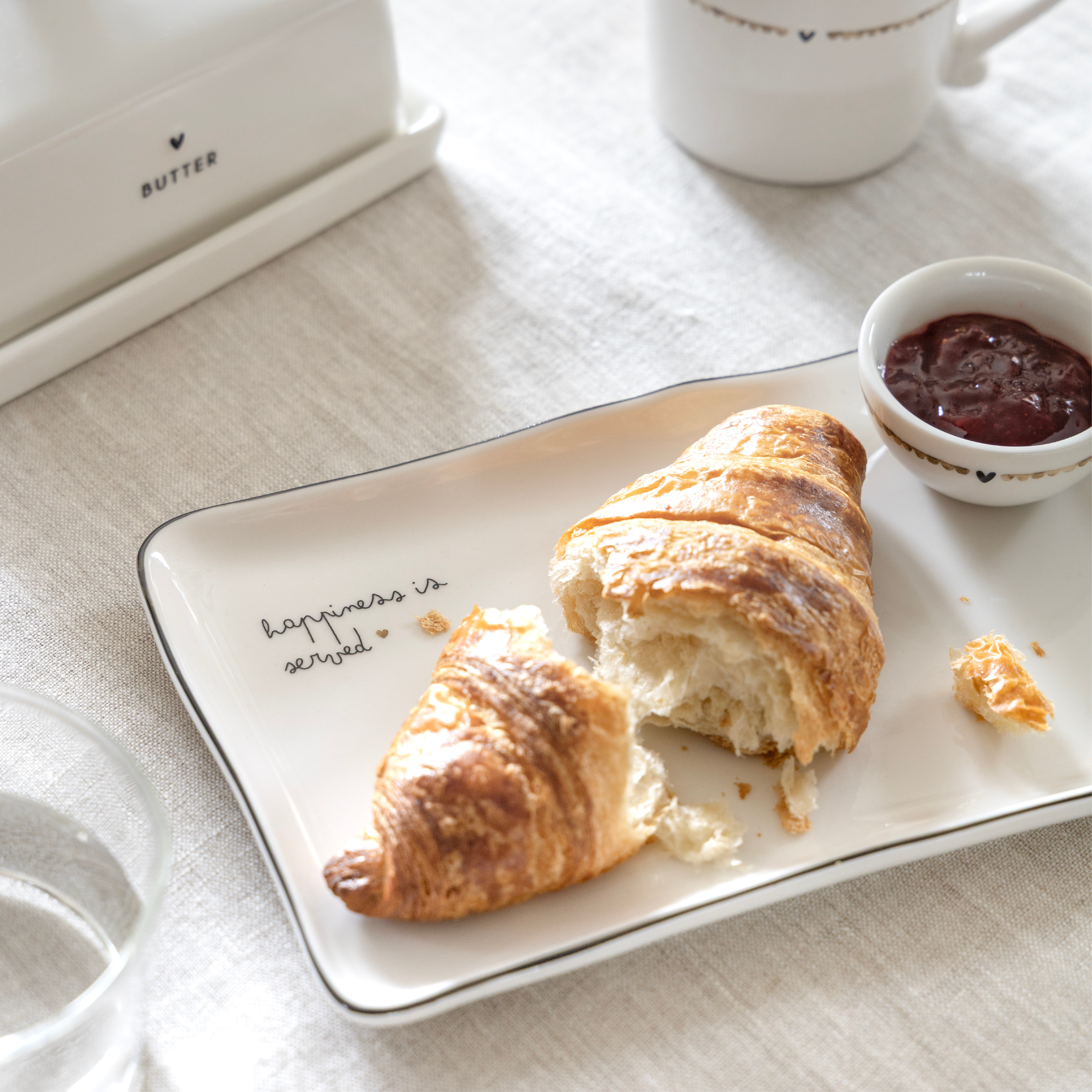 BASTION COLLECTIONS SUSHI TELLER - HAPPINESS IS SERVED