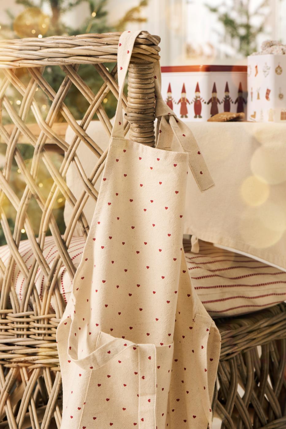 IB LAURSEN SCHÜRZE VALENTIN MIT ROTEN HERZEN 