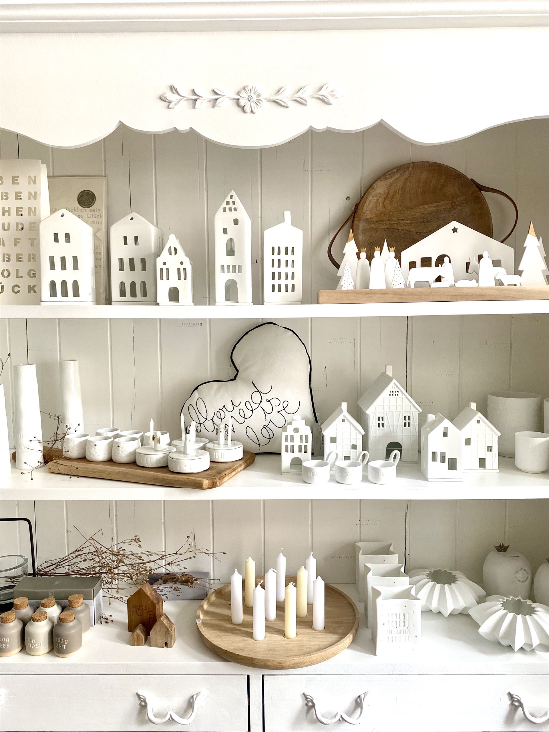 Räder Lichthaus Spitzdach