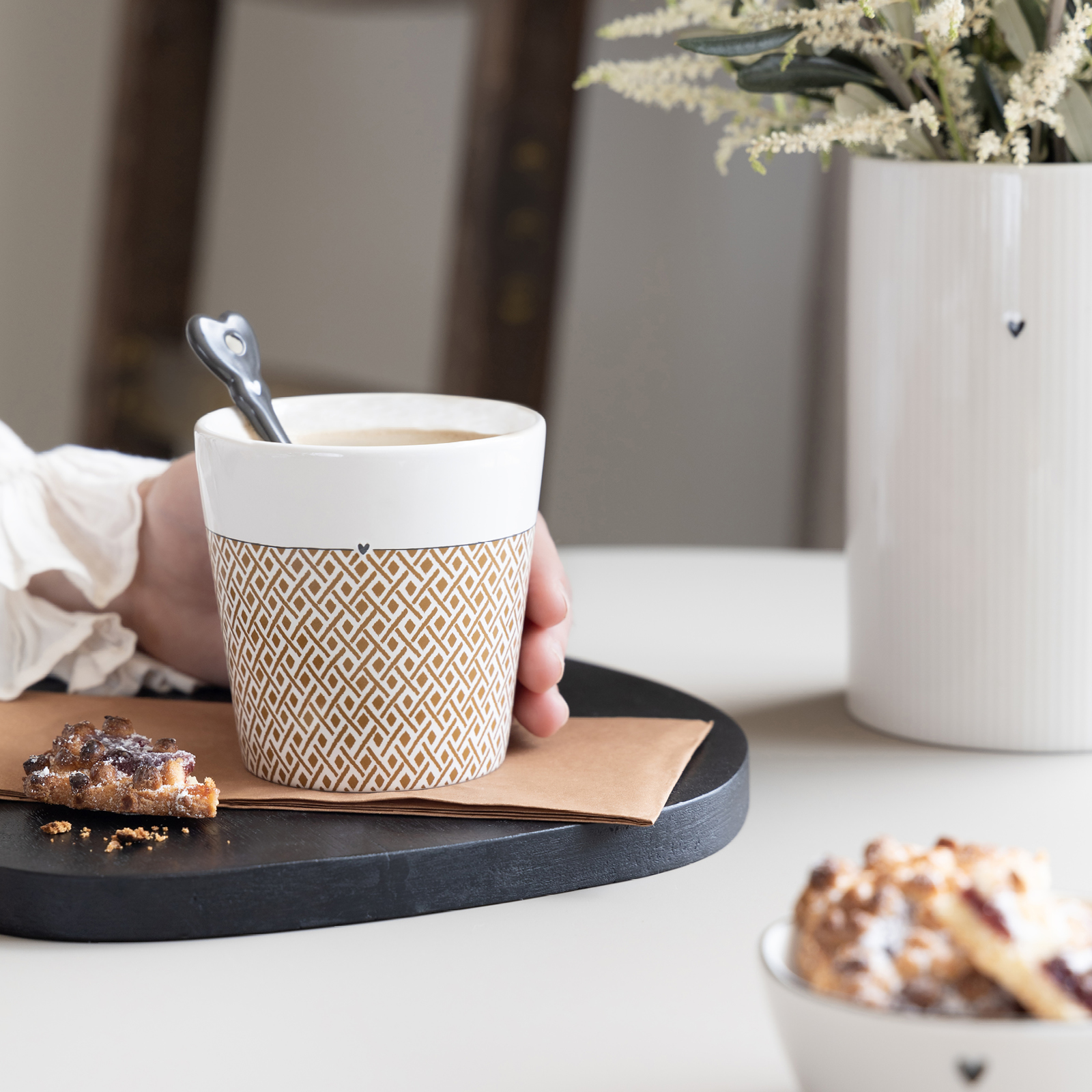 Bastion Collections Becher Little Check in Caramel 