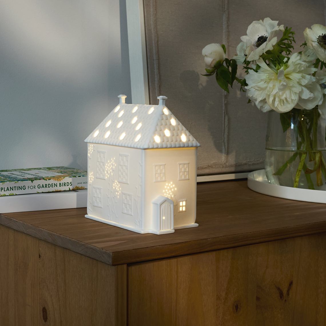 RÄDER LICHTHAUS MIT RANKEN COTTAGE