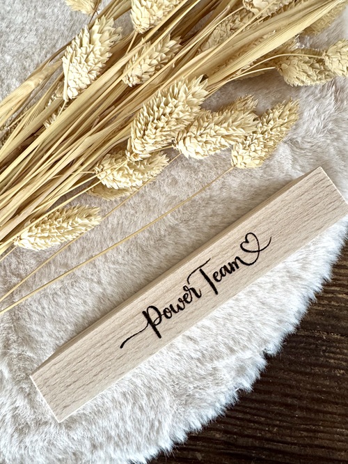 Herz im Holz - Foto- und Kartenständer Power Team 