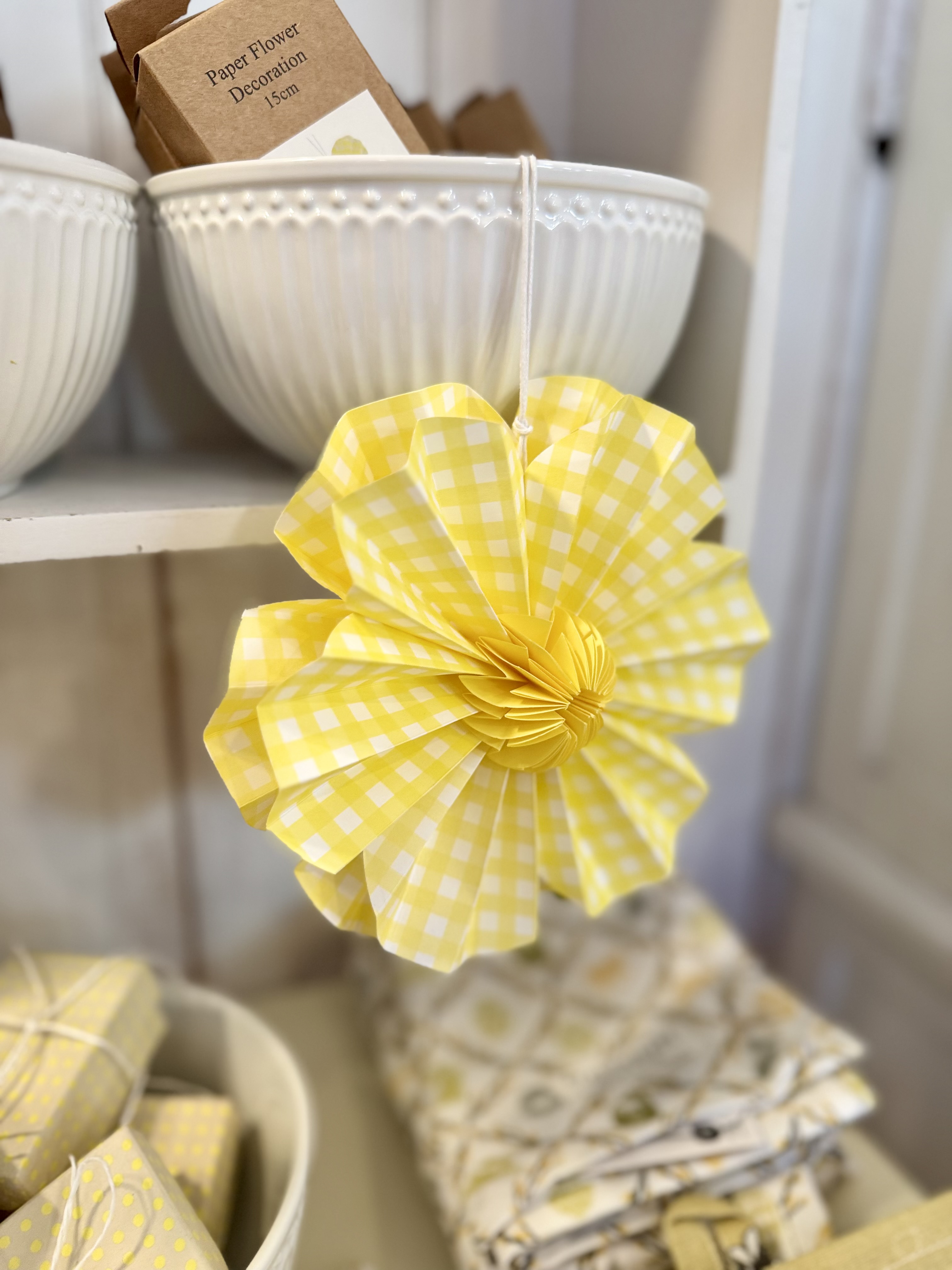 Gisela Graham - Papieranhänger Blume - Frühlingsdeko