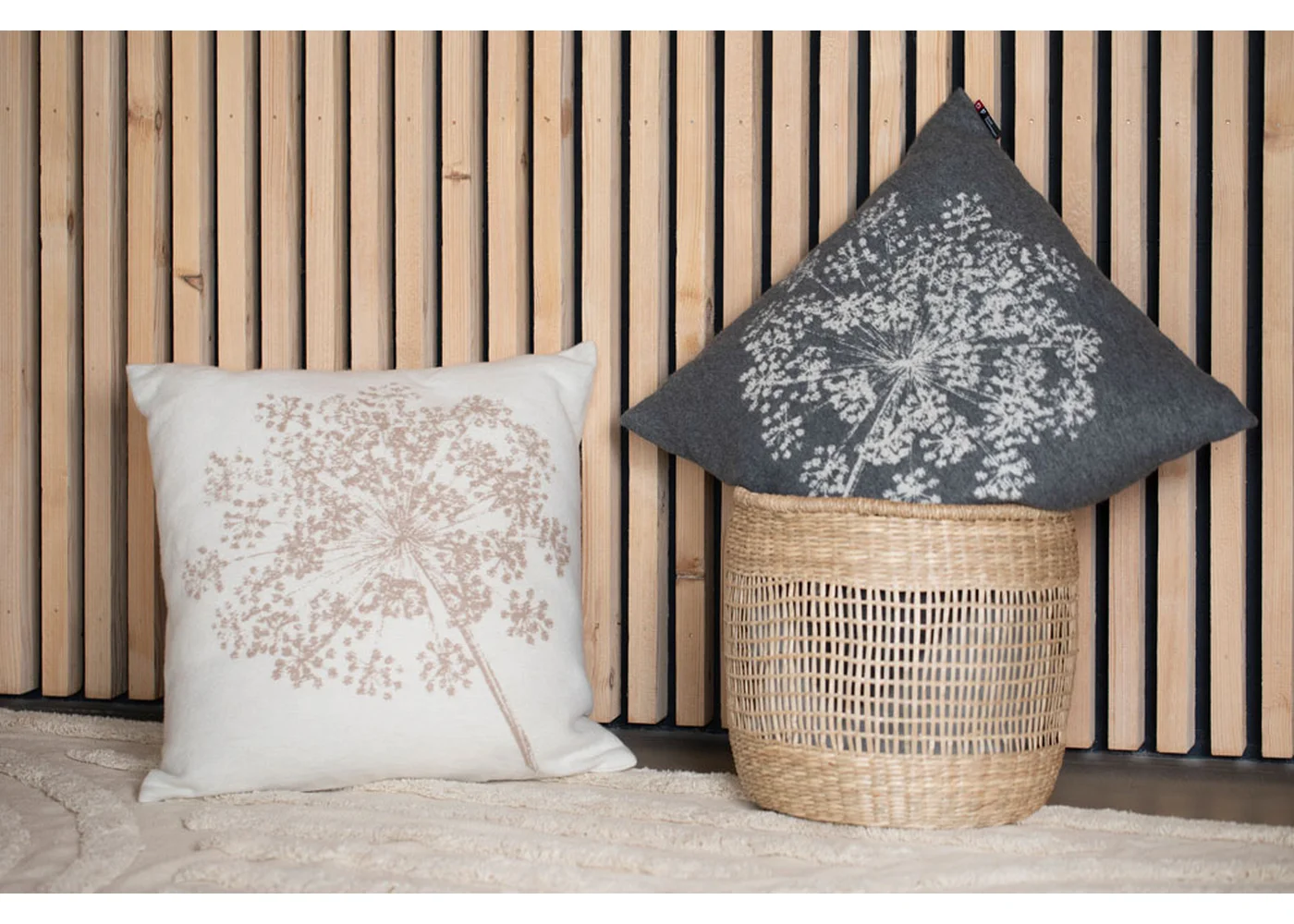 David Fussenegger - JADE KISSENHÜLLE DOLDE ANTHRAZIT - 50 x 50 cm 