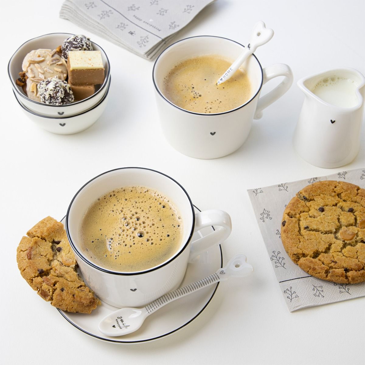 Bastion Collections Tasse Herz Schwarz 