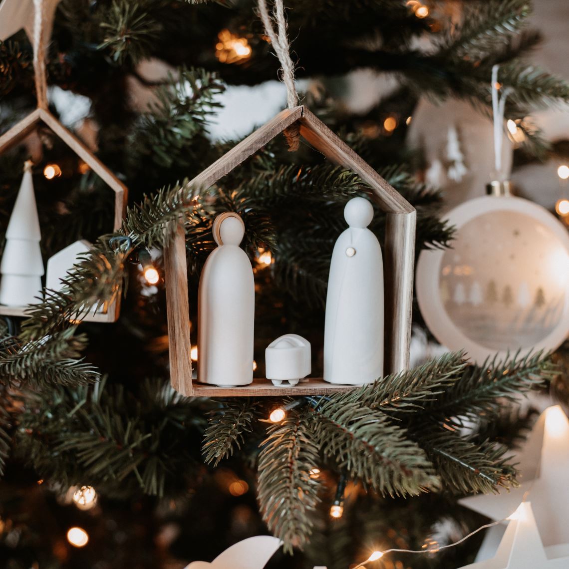 Räder Wintermärchen Häuschen Krippe zum Hängen