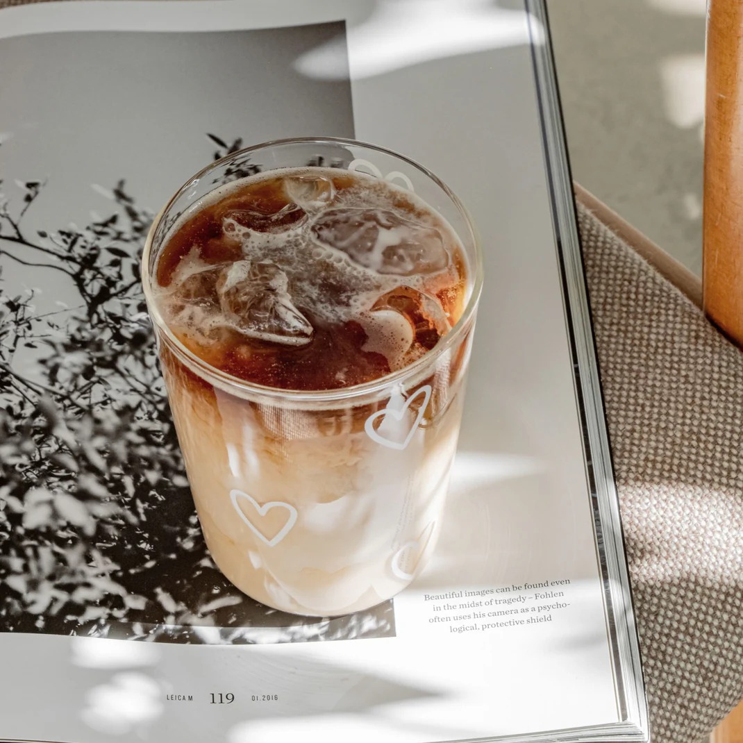 Eulenschnitt Trinkglas Herzen Weiß 