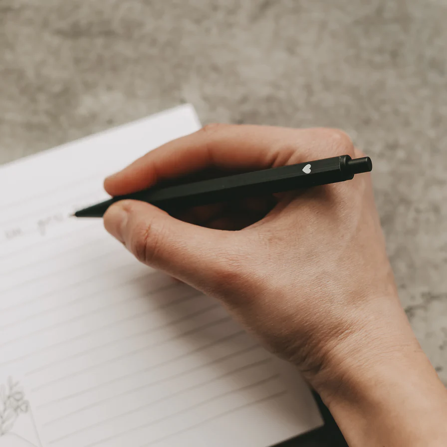 Eulenschnitt Kugelschreiber Schwarz - Herz Weiß 