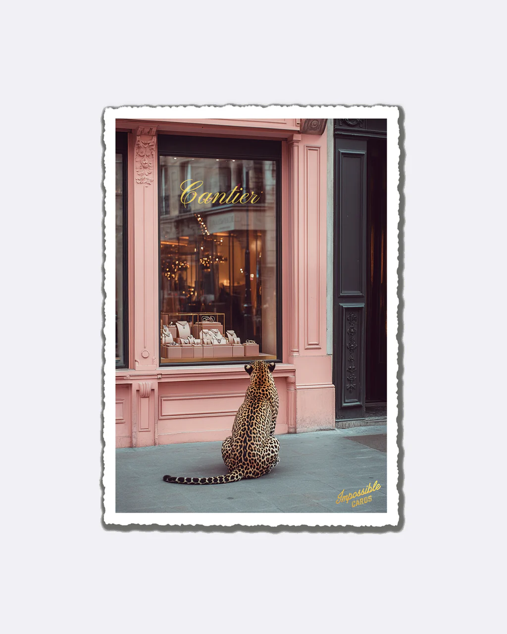 ChicMic Impossible Postkarte - Leopard vor rosa Geschäft