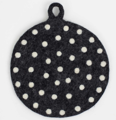 TOPFLAPPEN AUS FILZ - DUNKELGRAU/WEISS TUPFEN   